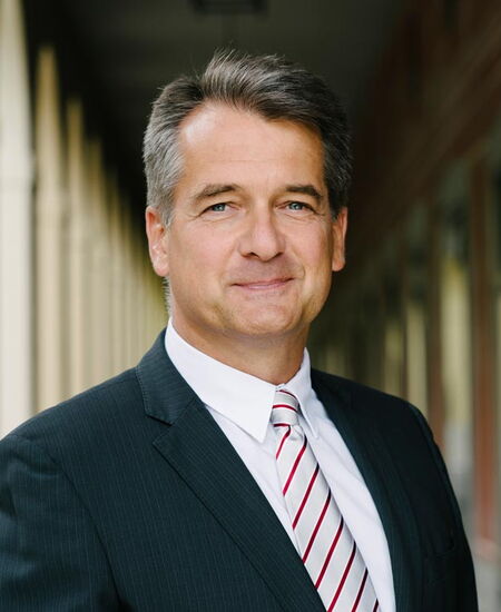 Portrait: Fachanwalt für Familienrecht Christian Reichelt