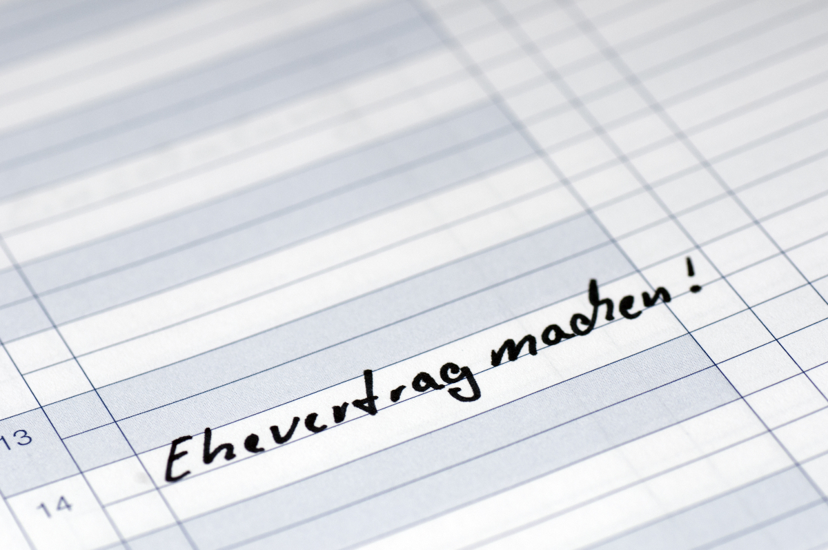 Paare können einen Ehevertrag jederzeit abschließen, also auch nach der Heirat.